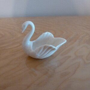 LENOX "To the Bride" Swan Figurine Wedding Ring Holder